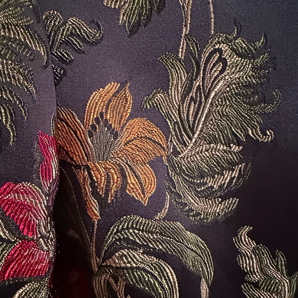 NWT Rosetta Getty
Long-Sleeve Floral-Jacquard Stretch Satin Shift dress size… - Picture 7 of 13